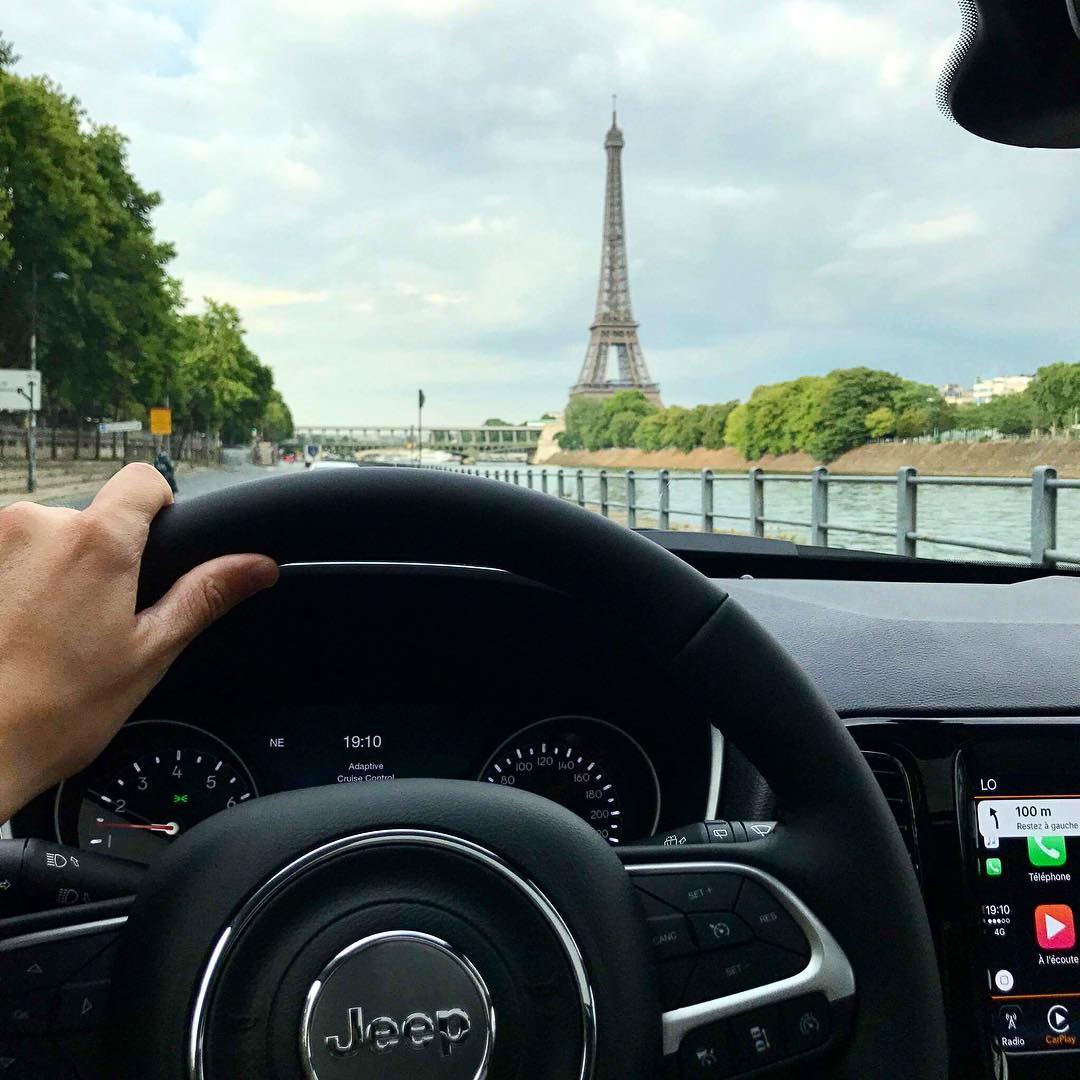 4 iconic brands on French social media